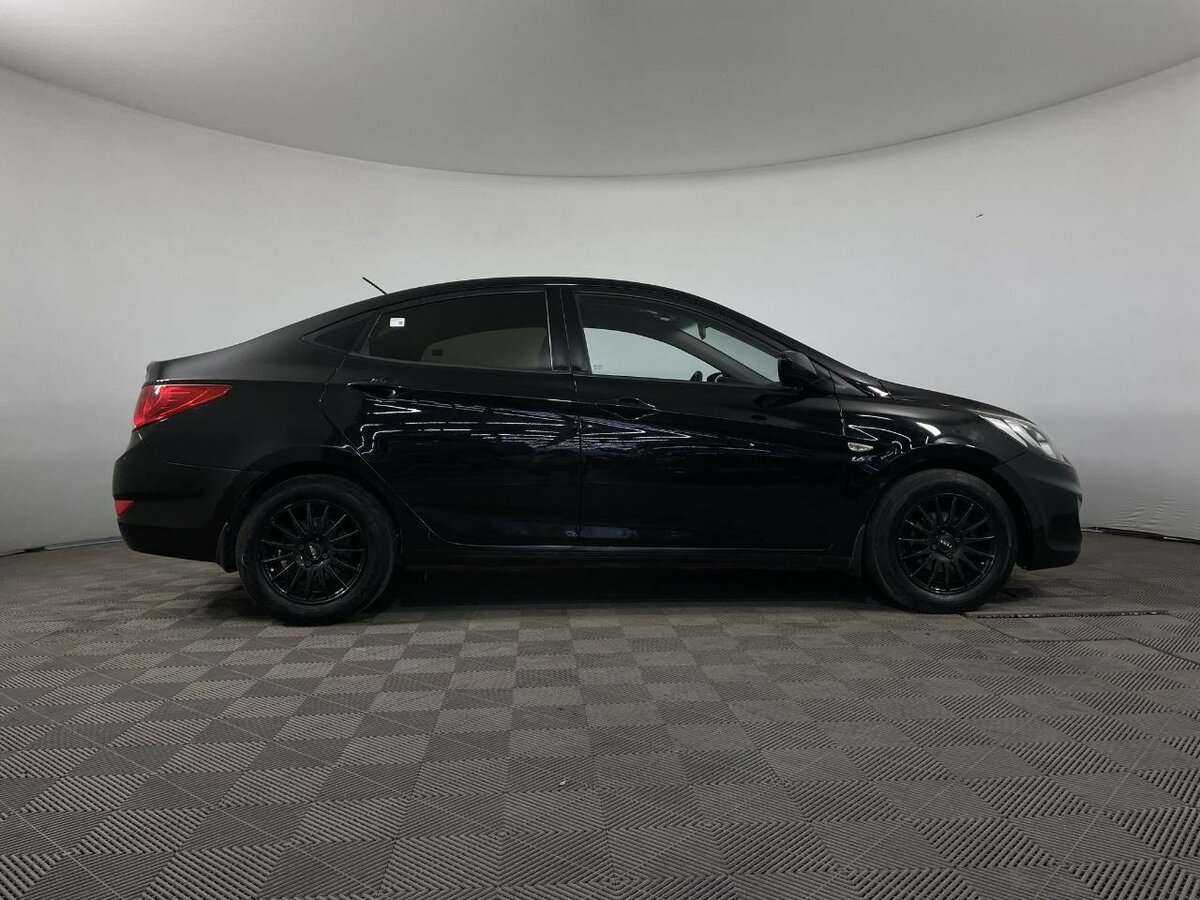 Hyundai Solaris 2011 года с пробегом. Фото: #3