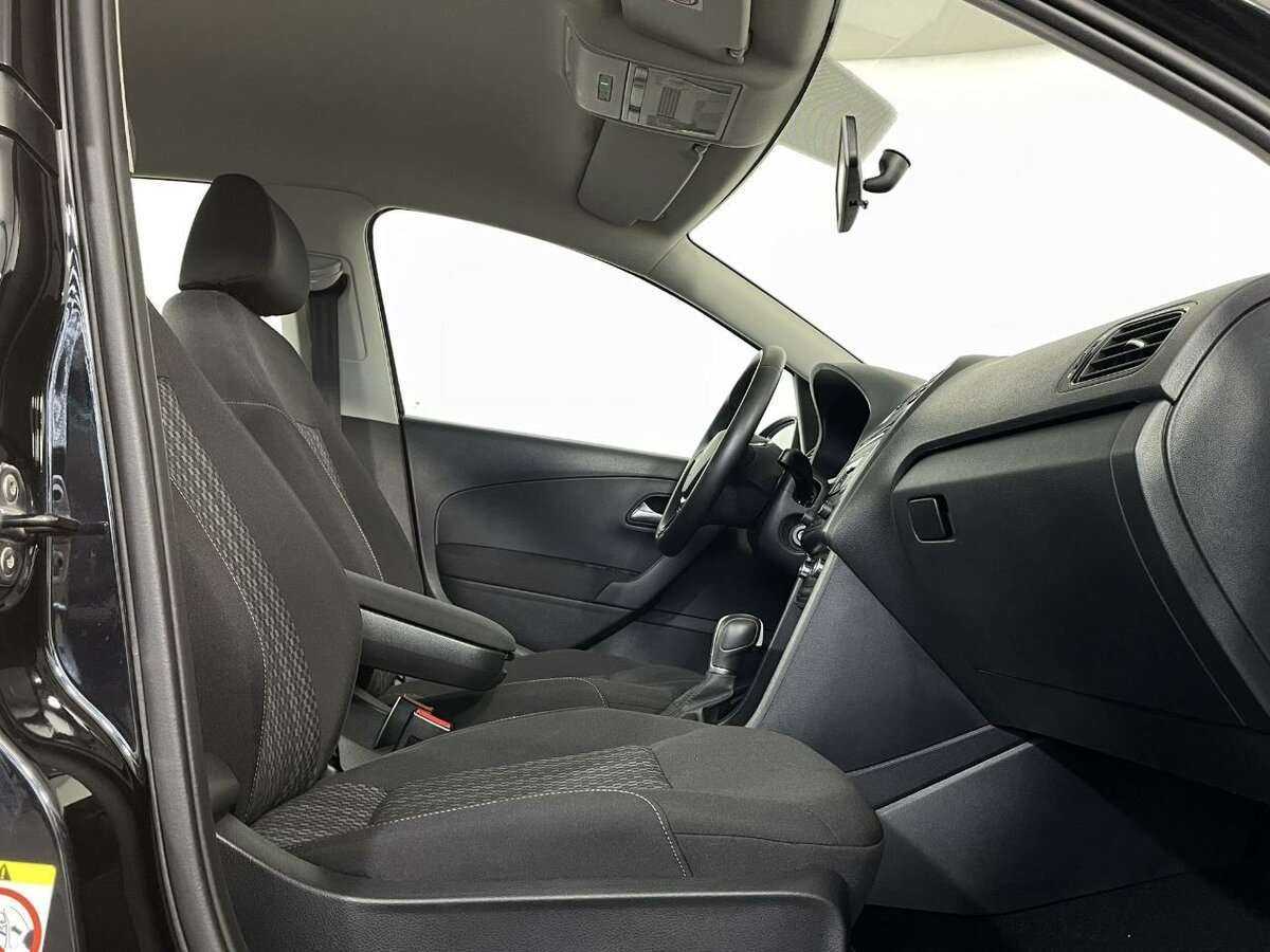 Б/У Фольксваген Поло 2019 года. Фото: #12