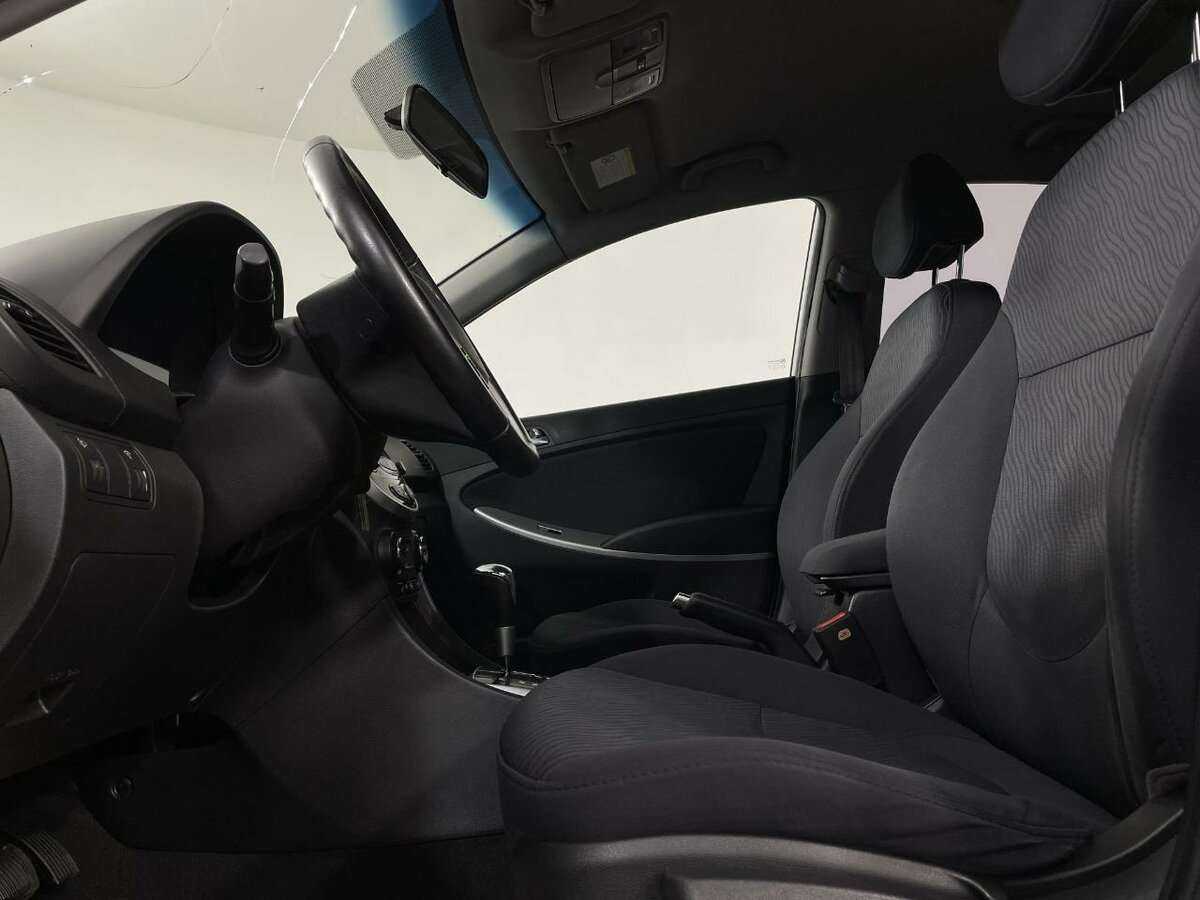 Б/У Хендай Солярис 2012 года. Фото: #9