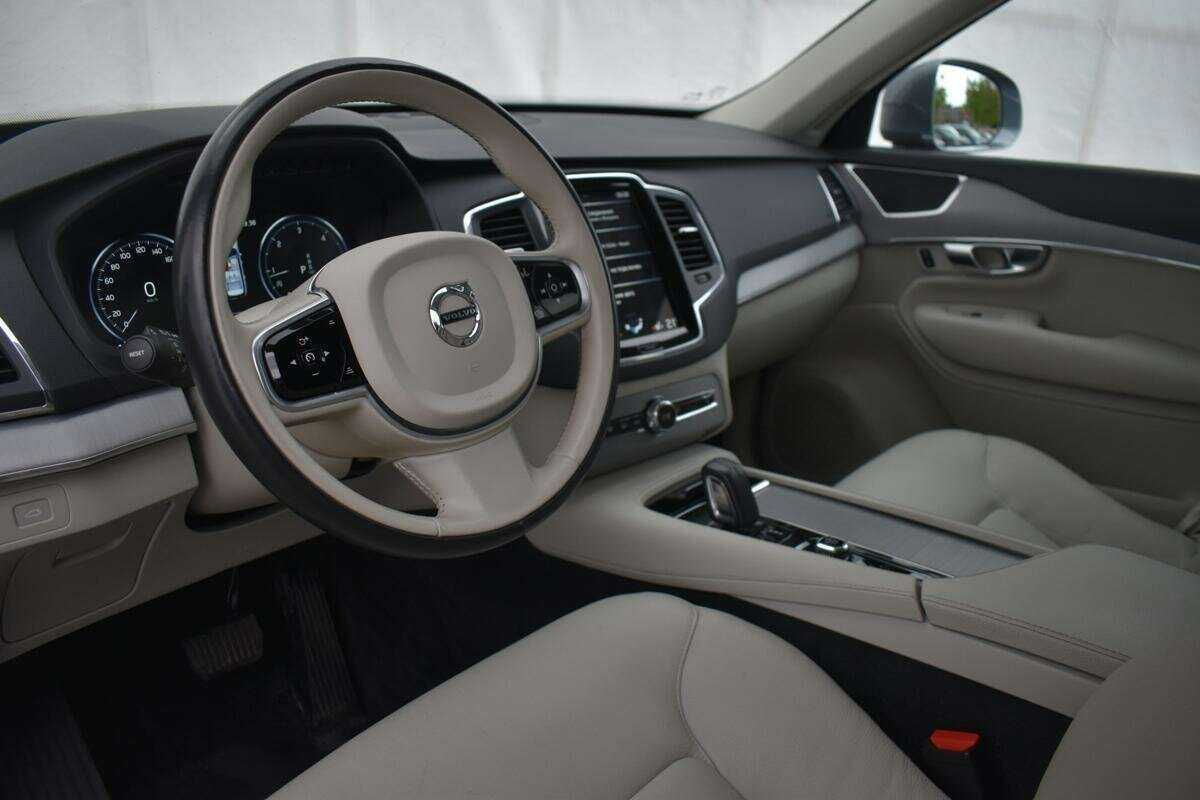 Volvo XC90 2019 года с пробегом. Фото: #10