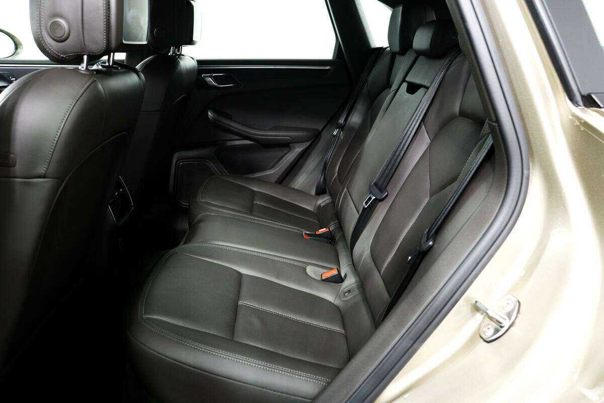 Porsche Macan 2017 года с пробегом. Фото: #11