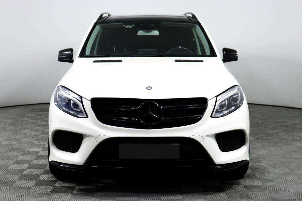 Mercedes-Benz GLE AMG 2017 года с пробегом. Фото: #1