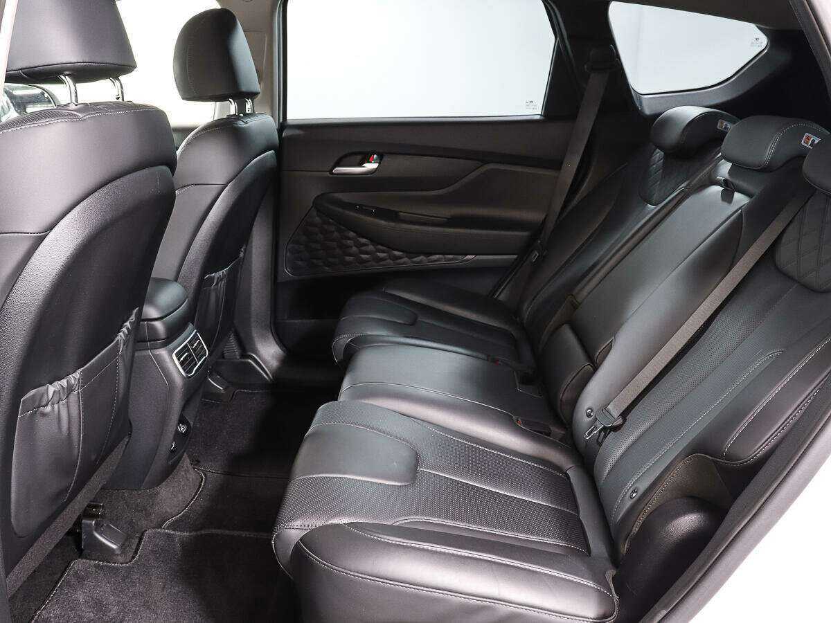 Hyundai Santa Fe 2021 года с пробегом. Фото: #8
