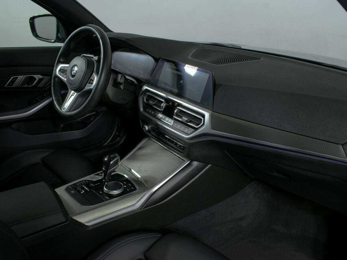 BMW 3 серии 2021 года с пробегом. Фото: #4