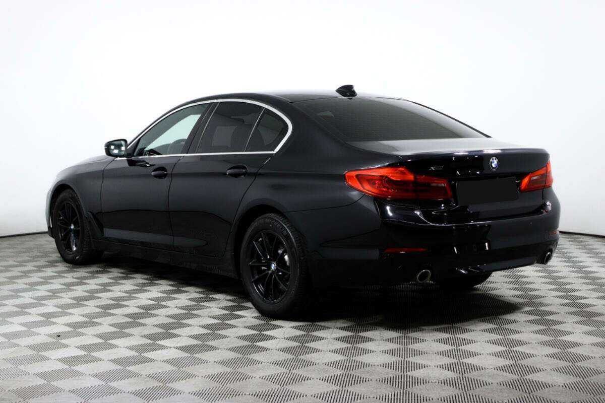BMW 5 серии 2018 года с пробегом. Фото: #6