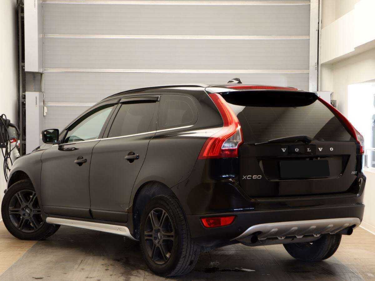 Volvo XC60 2010 года с пробегом. Фото: #4