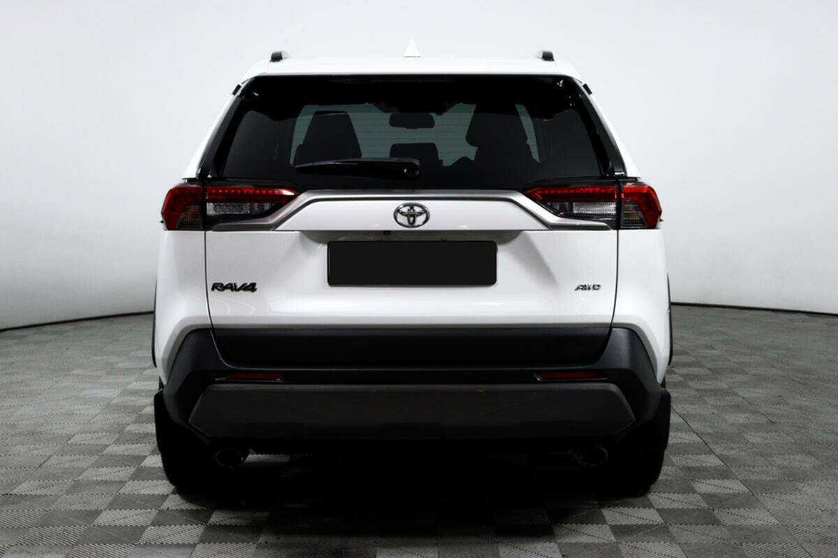 Toyota RAV4 2020 года с пробегом. Фото: #5