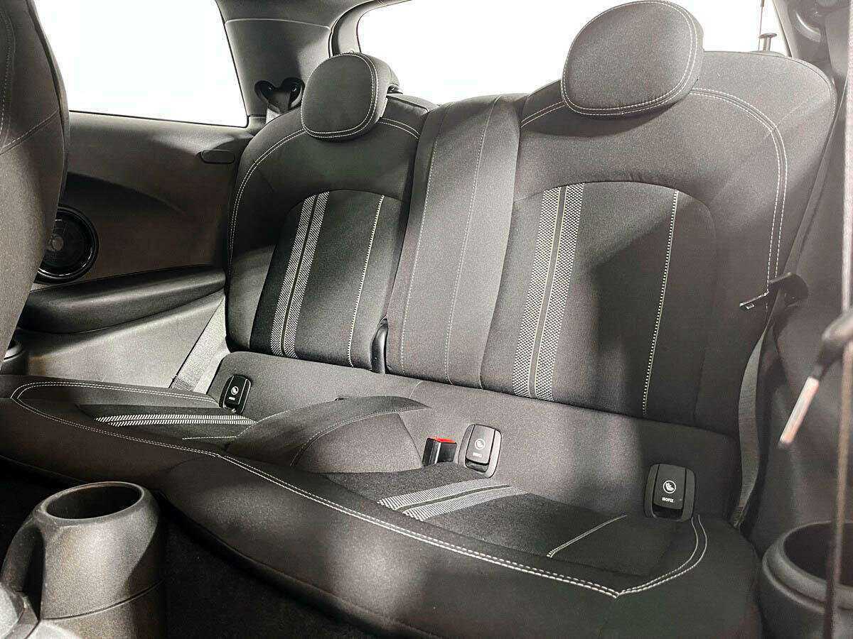 Mini Hatch 2018 года с пробегом. Фото: #7