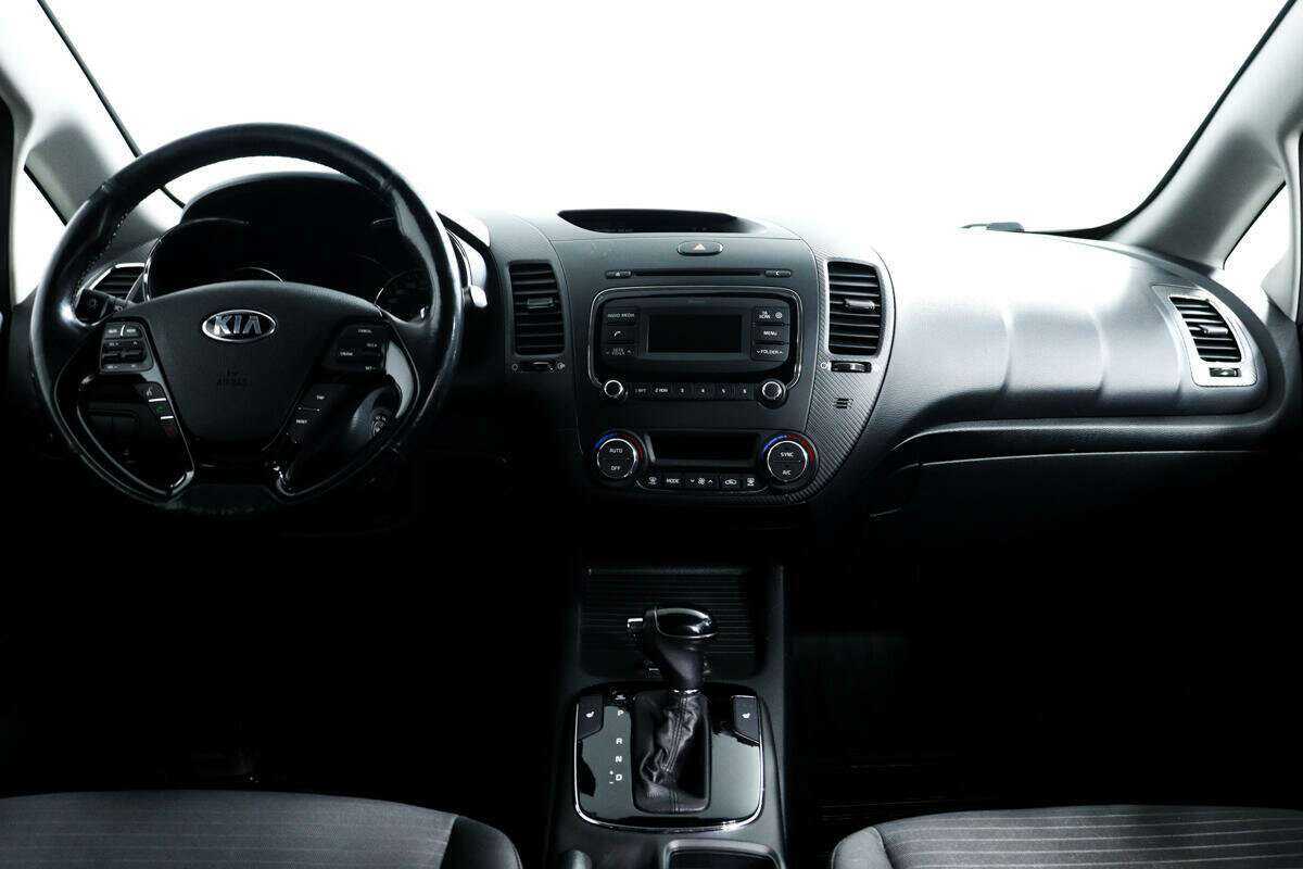 Б/У Киа Церато 2018 года. Фото: #9