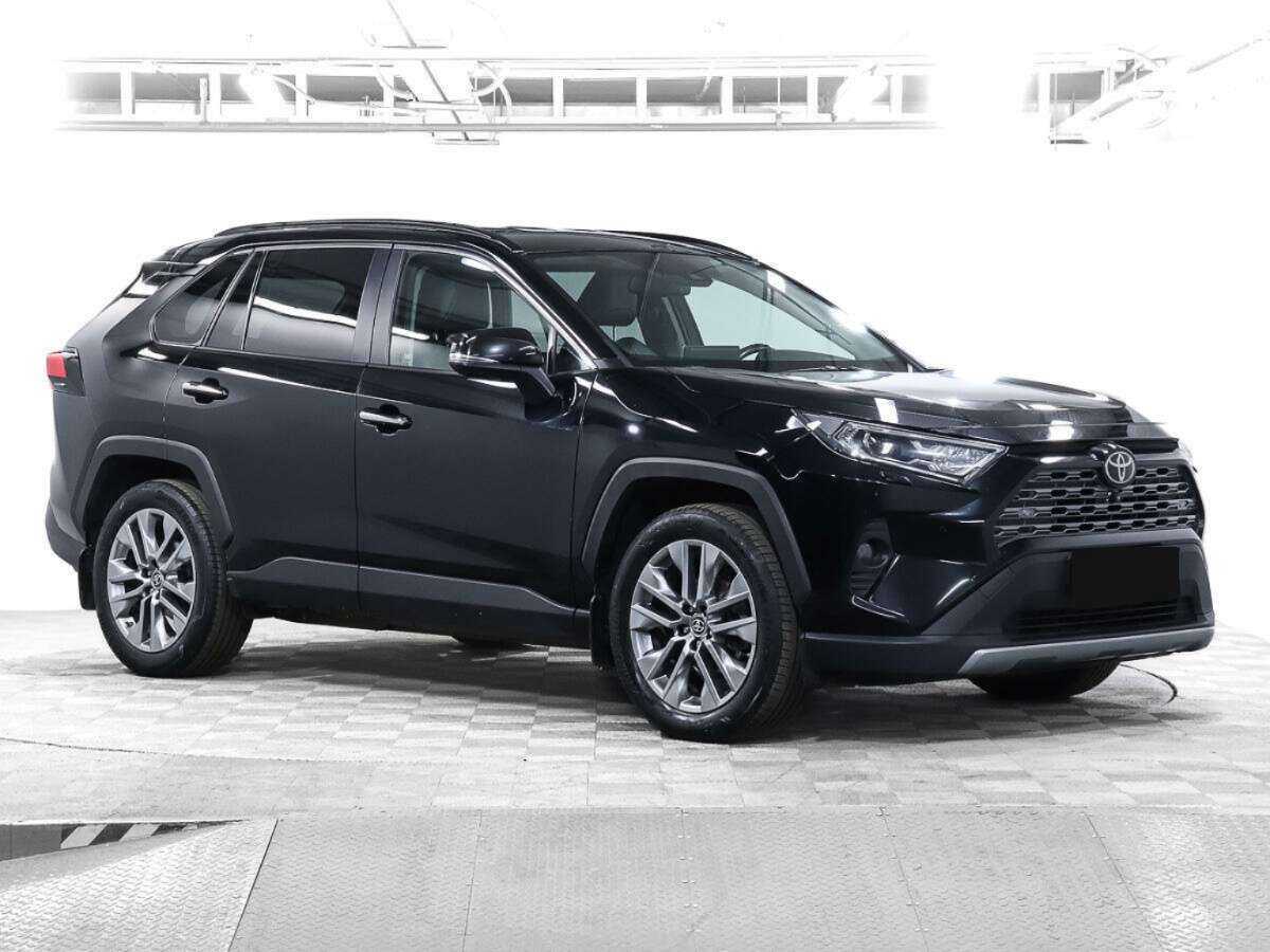 Toyota RAV4 2019 года с пробегом. Фото: #2