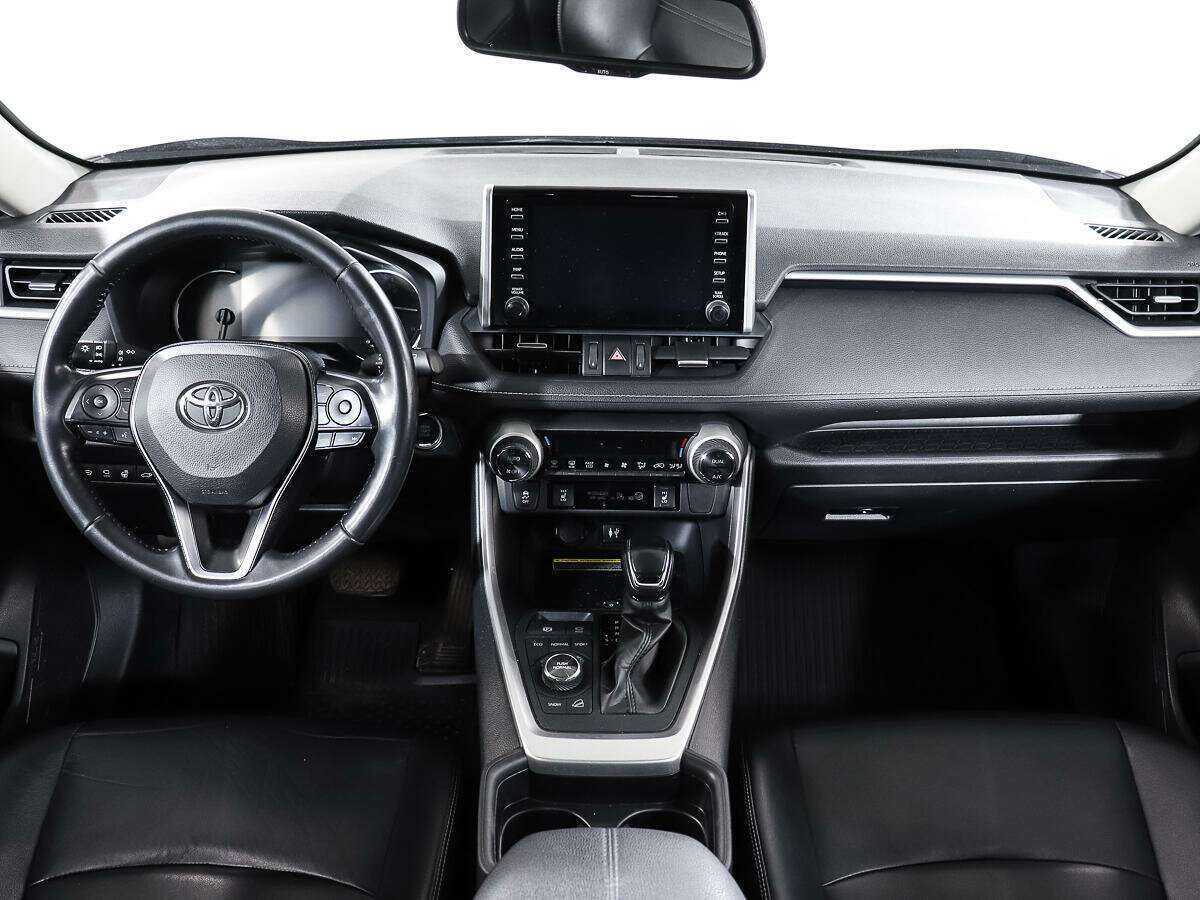 Toyota RAV4 2019 года с пробегом. Фото: #11