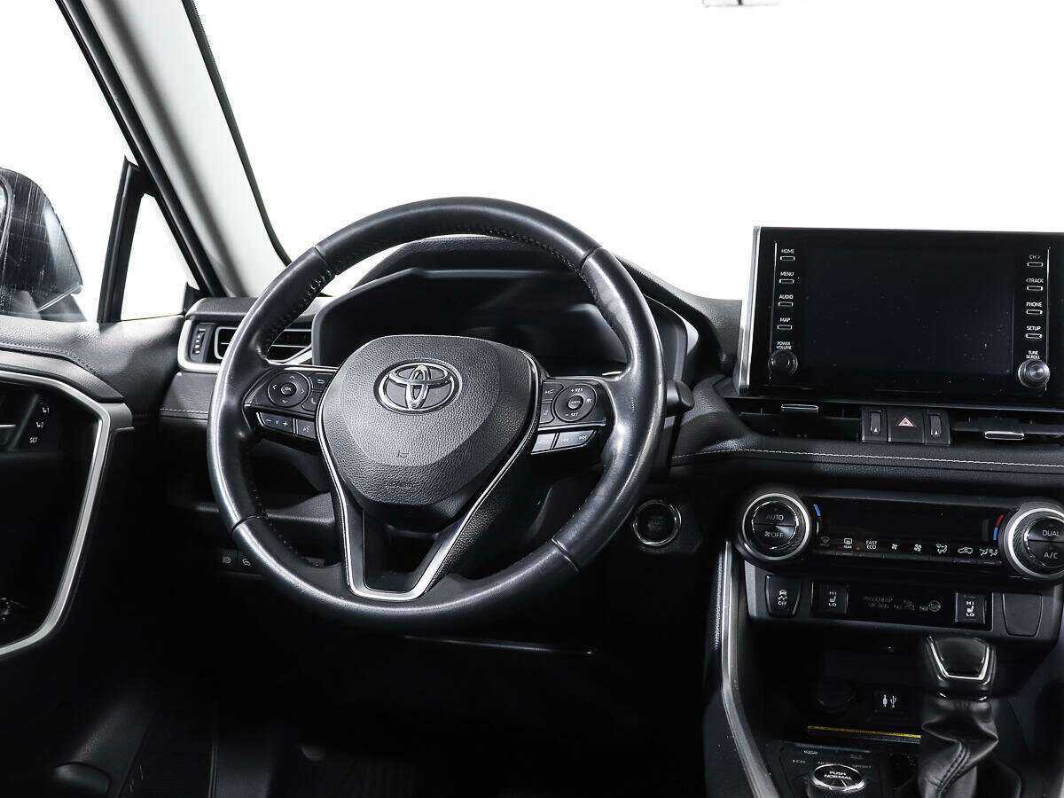 Toyota RAV4 2019 года с пробегом. Фото: #13