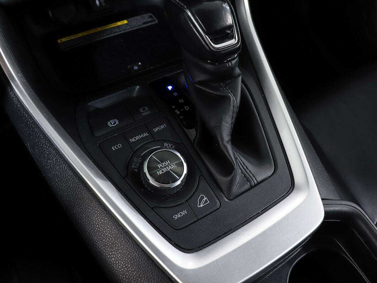 Toyota RAV4 2019 года с пробегом. Фото: #15