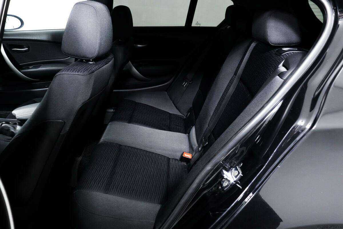 BMW 1 серии 2008 года с пробегом. Фото: #11