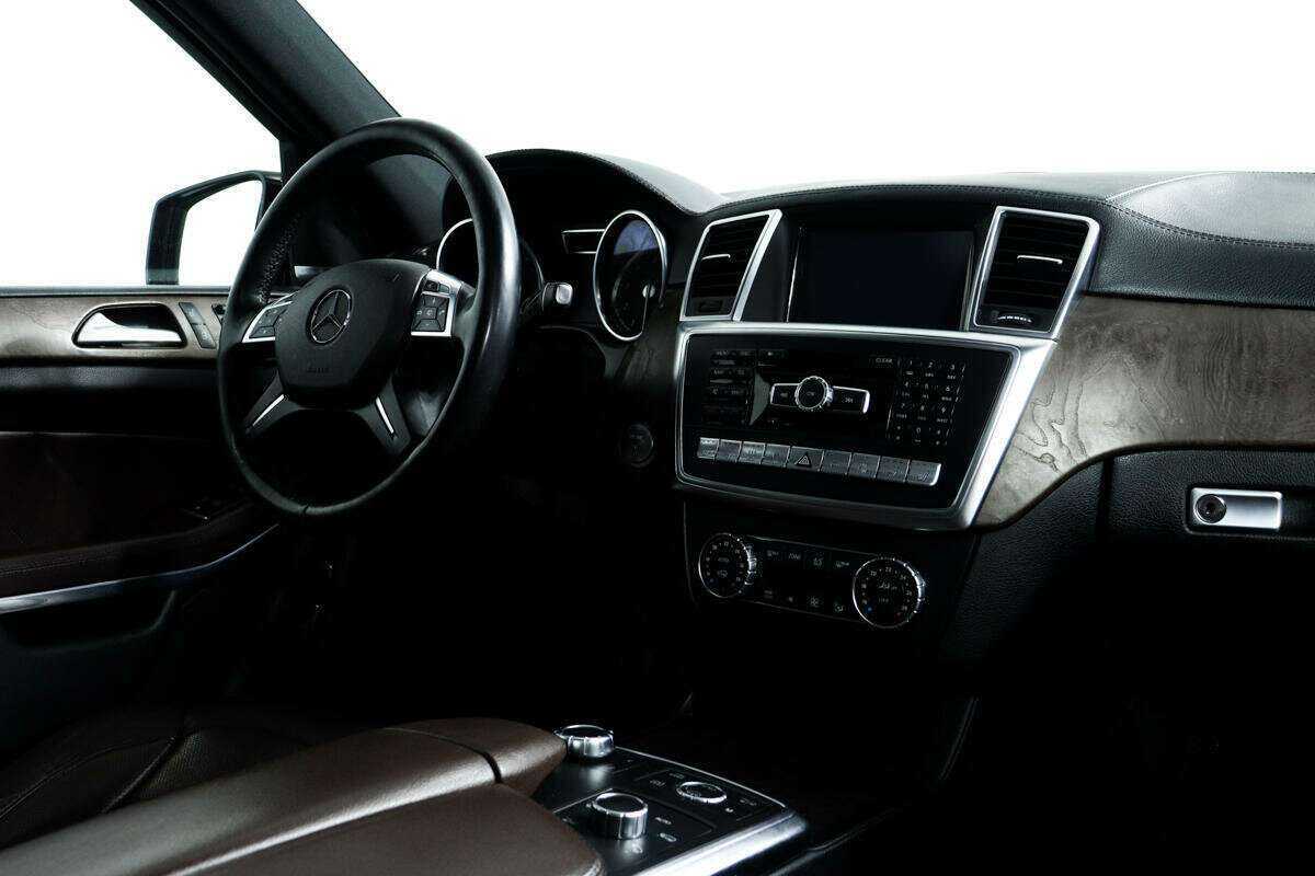 Mercedes-Benz GL-Класс 2014 года с пробегом. Фото: #8