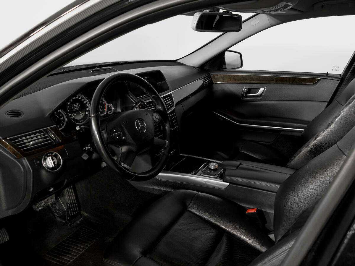 Mercedes-Benz E-Класс 2012 года с пробегом. Фото: #14