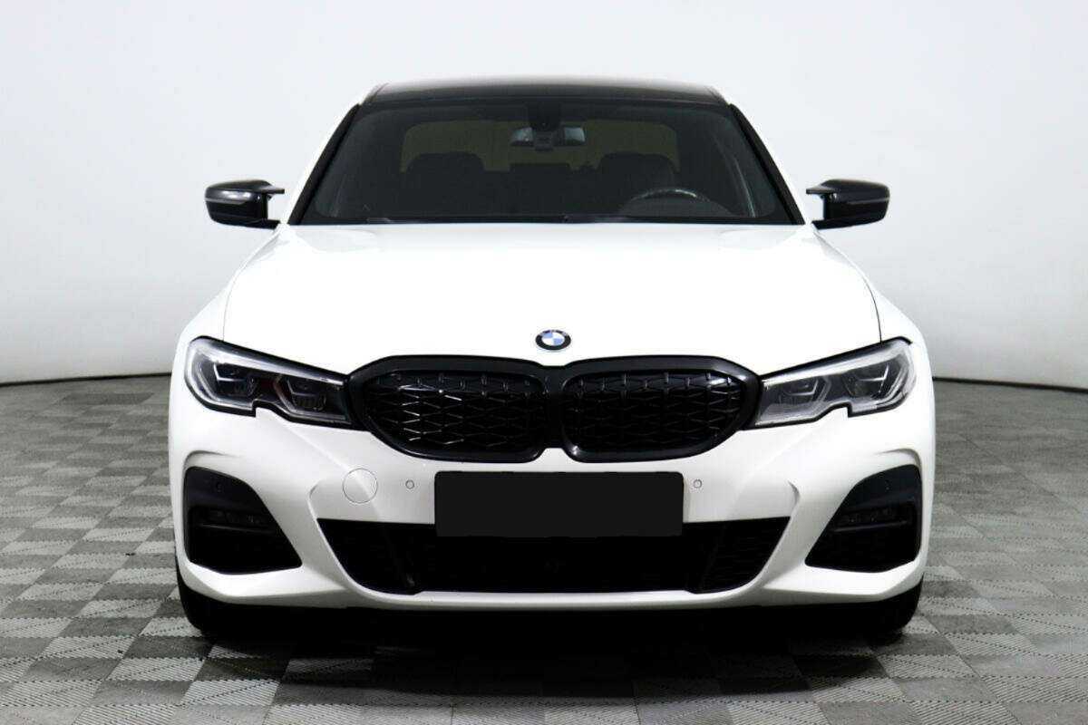 BMW 3 серии 2019 года с пробегом. Фото: #1