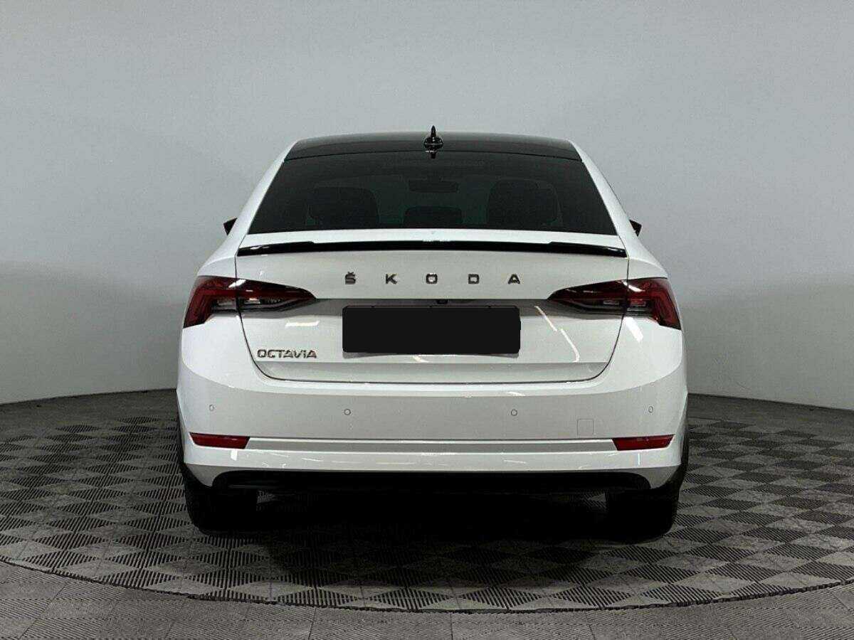 Skoda Octavia 2021 года с пробегом. Фото: #4