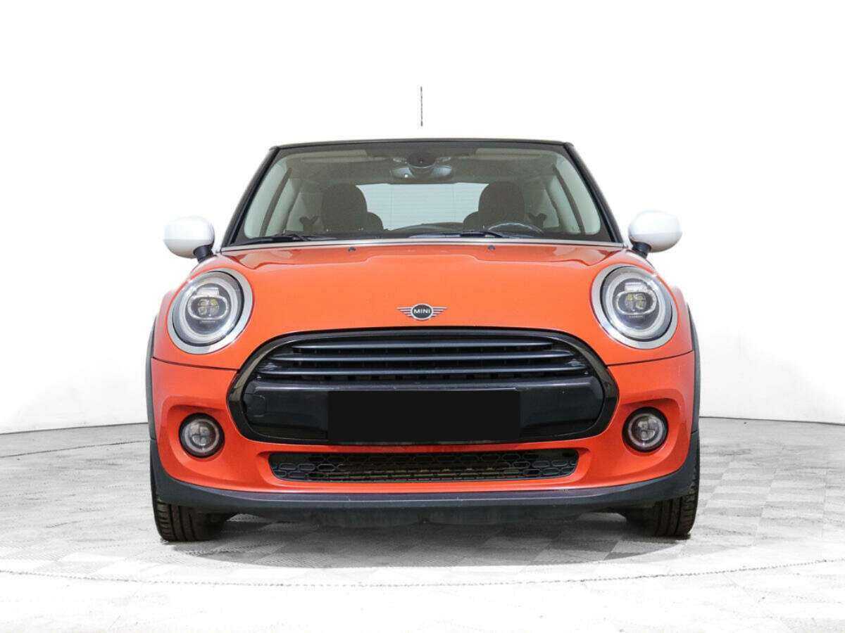 Mini Hatch 2021 года с пробегом. Фото: #1