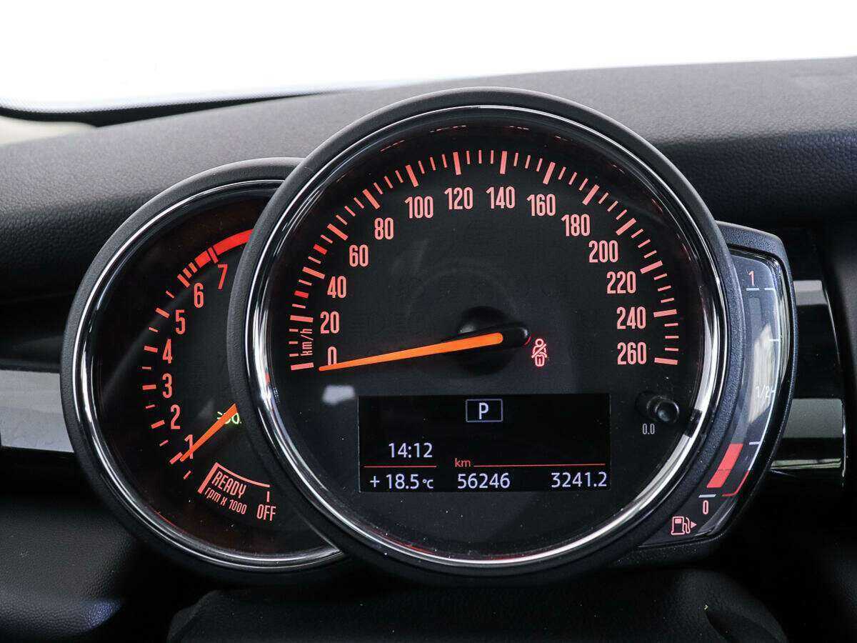 Mini Hatch 2021 года с пробегом. Фото: #10