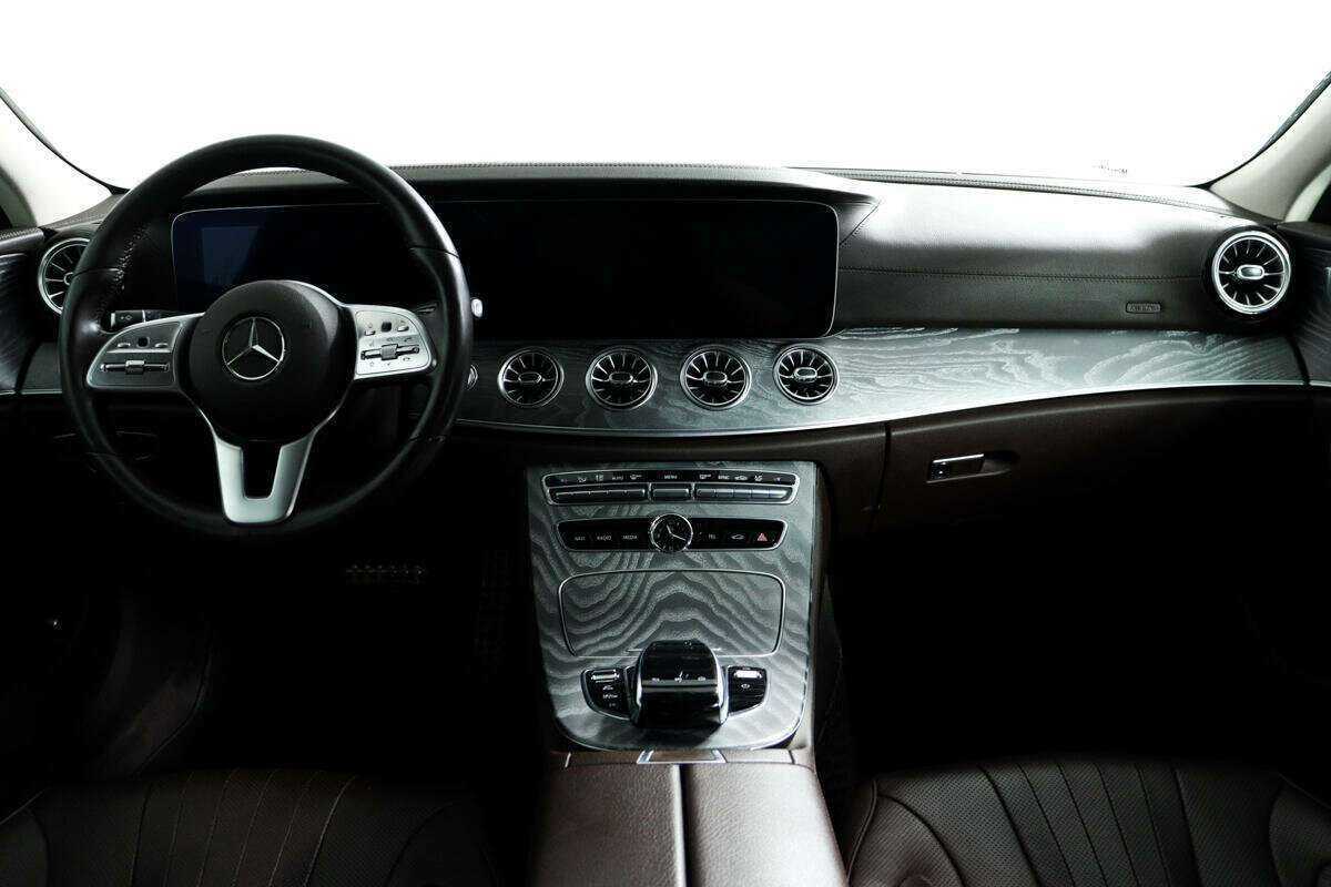 Mercedes-Benz CLS 2019 года с пробегом. Фото: #10