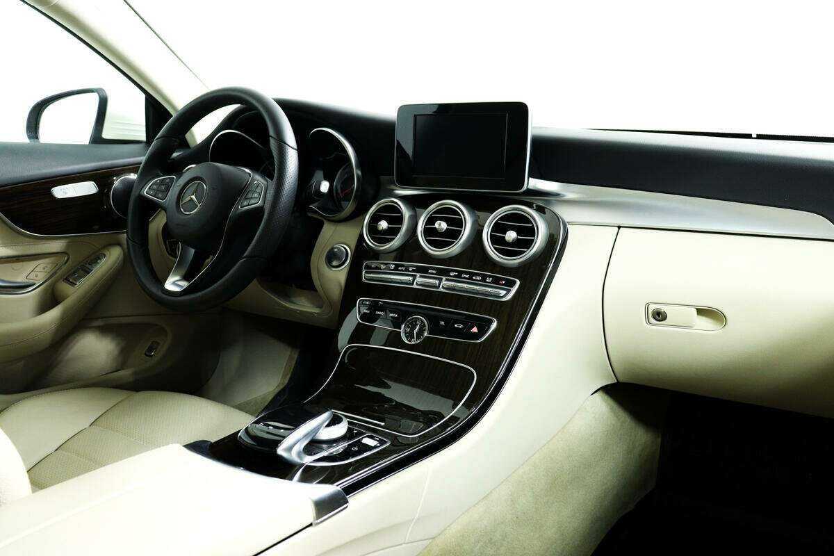 Mercedes-Benz C-Класс 2017 года с пробегом. Фото: #8