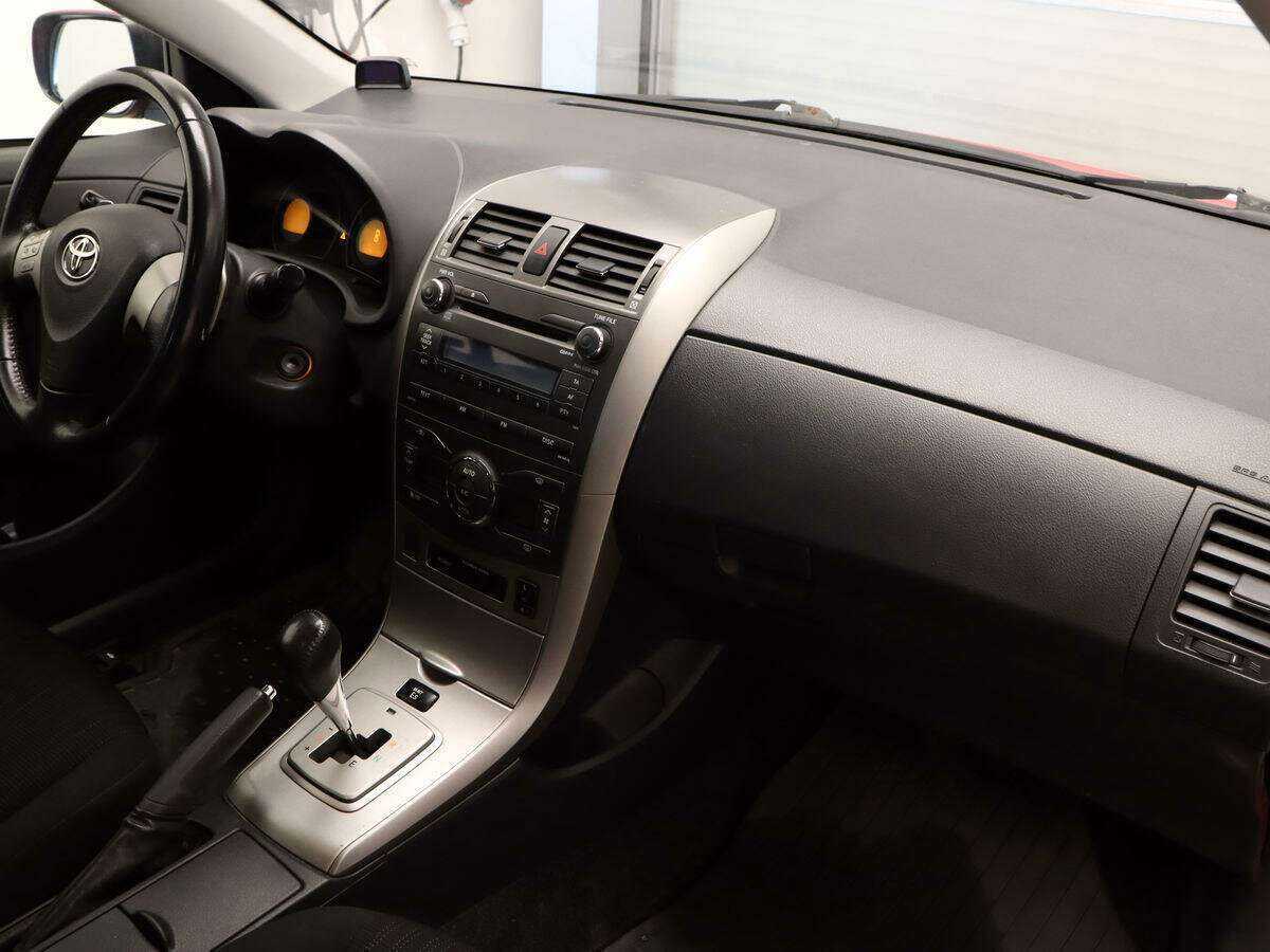 Toyota Corolla 2008 года с пробегом. Фото: #6