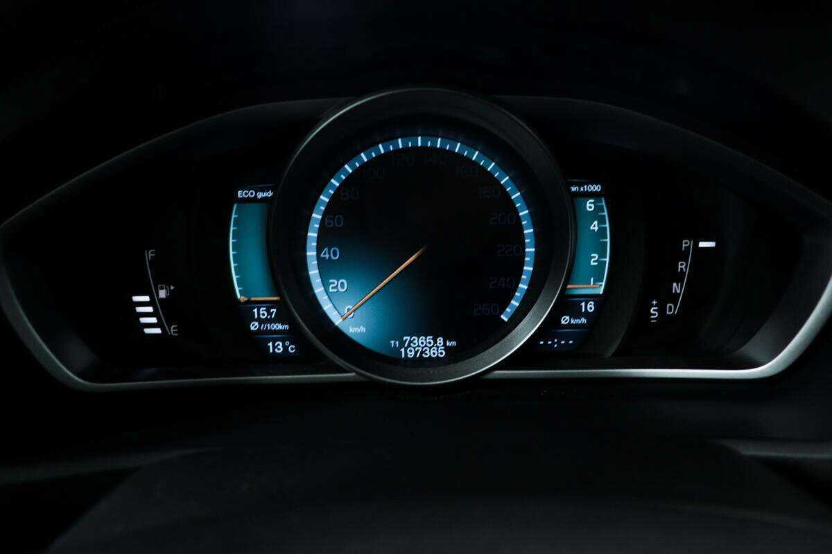 Volvo V40 Cross Country 2013 года с пробегом. Фото: #9