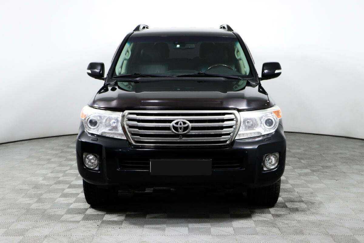 Toyota Land Cruiser 2012 года с пробегом. Фото: #1