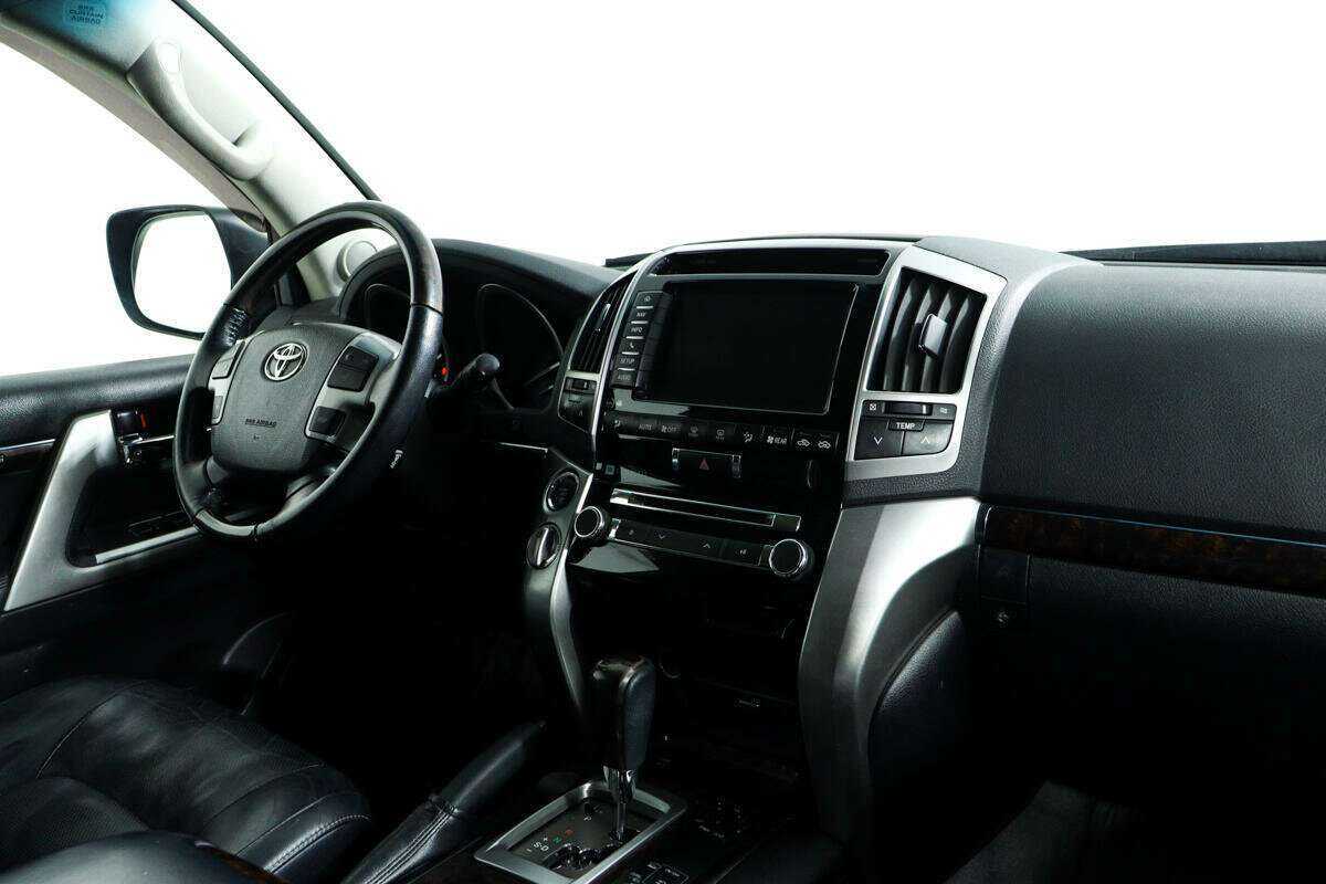 Toyota Land Cruiser 2012 года с пробегом. Фото: #8