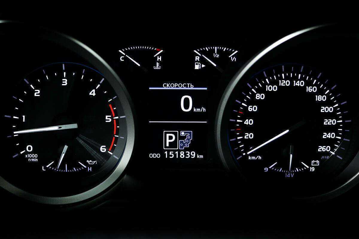 Toyota Land Cruiser 2012 года с пробегом. Фото: #9