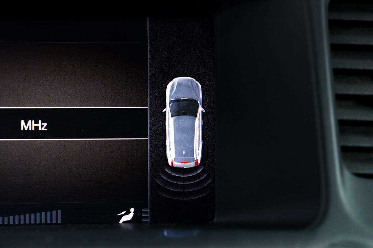 Volvo V60 Cross Country 2018 года с пробегом. Фото: #12