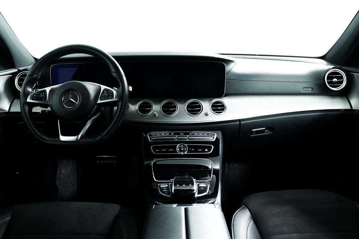 Mercedes-Benz E-Класс 2016 года с пробегом. Фото: #10