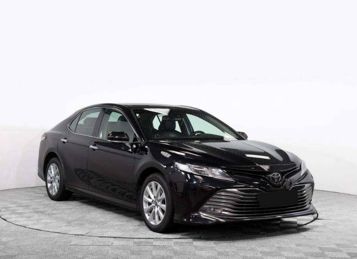 Toyota Camry 2018 года с пробегом. Фото: #1