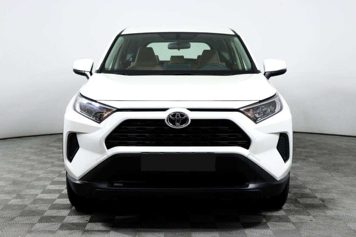 Toyota RAV4 2022 года с пробегом. Фото: #1