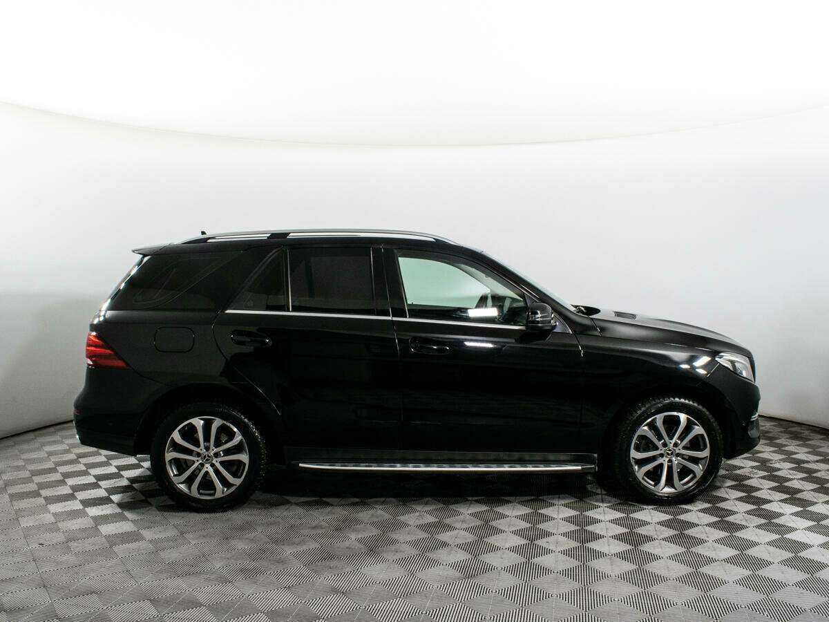 Mercedes-Benz GLE 2017 года с пробегом. Фото: #3