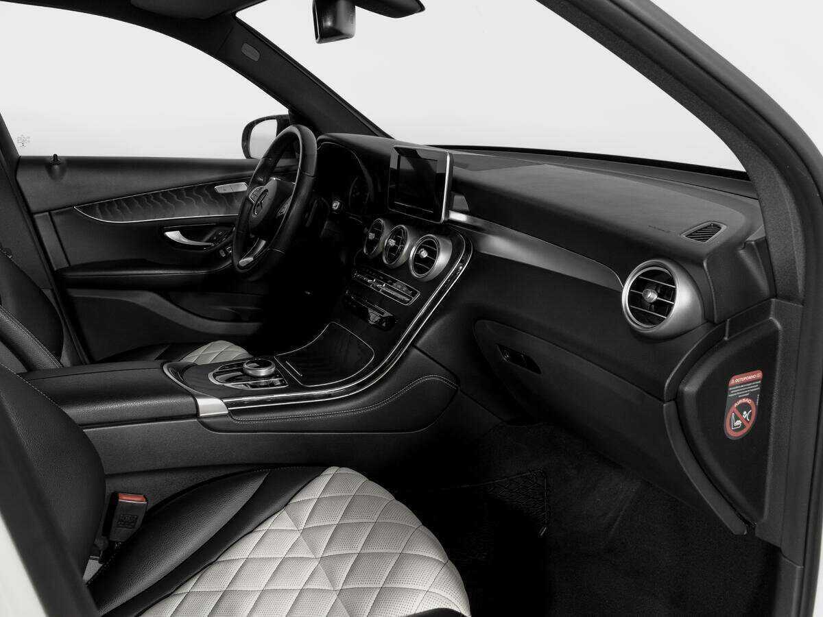 Mercedes-Benz GLC 2017 года с пробегом. Фото: #8