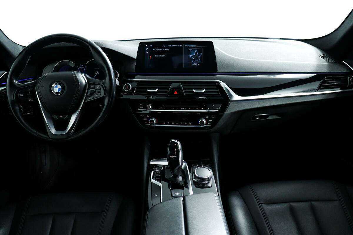 BMW 5 серии 2017 года с пробегом. Фото: #9