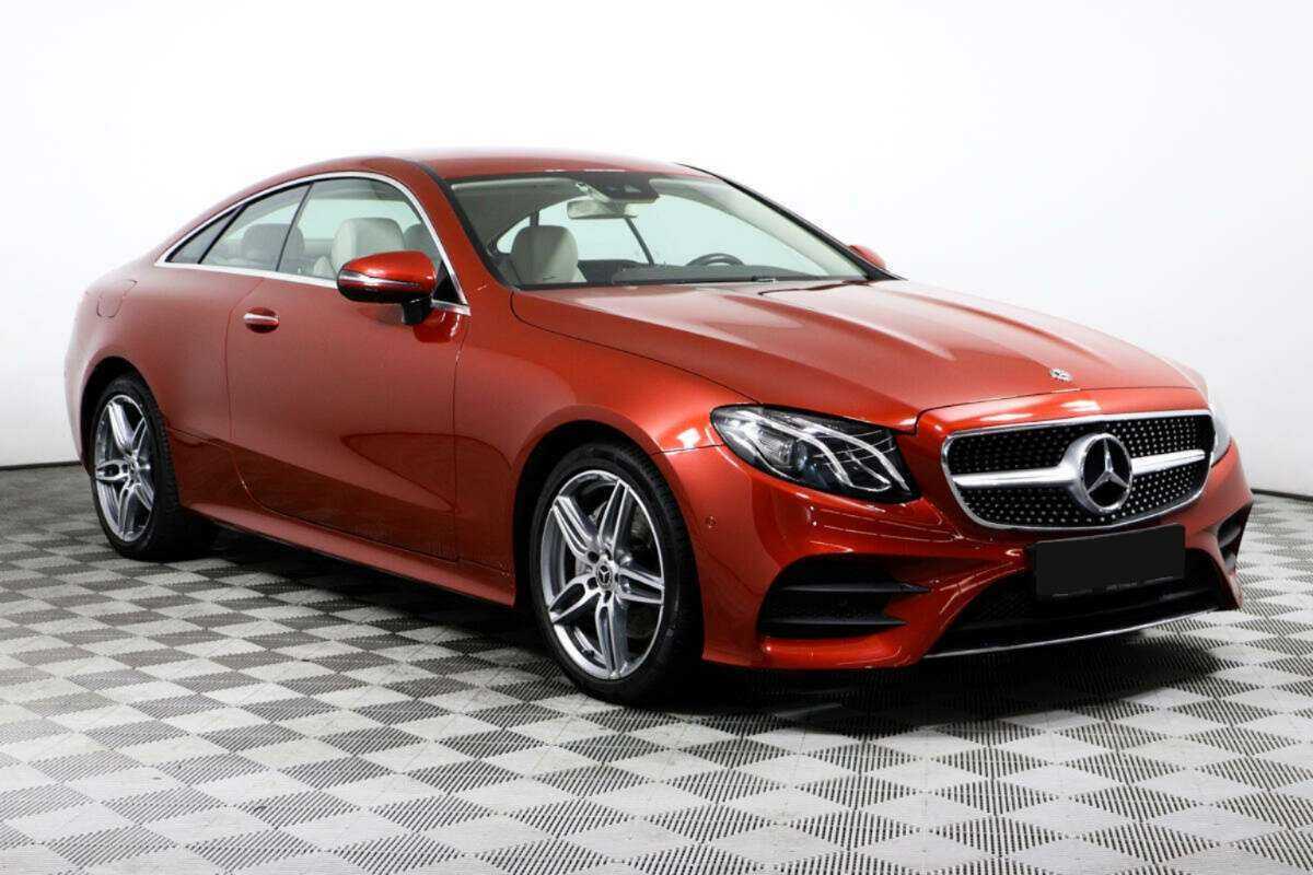 Mercedes-Benz E-Класс 2017 года с пробегом. Фото: #2