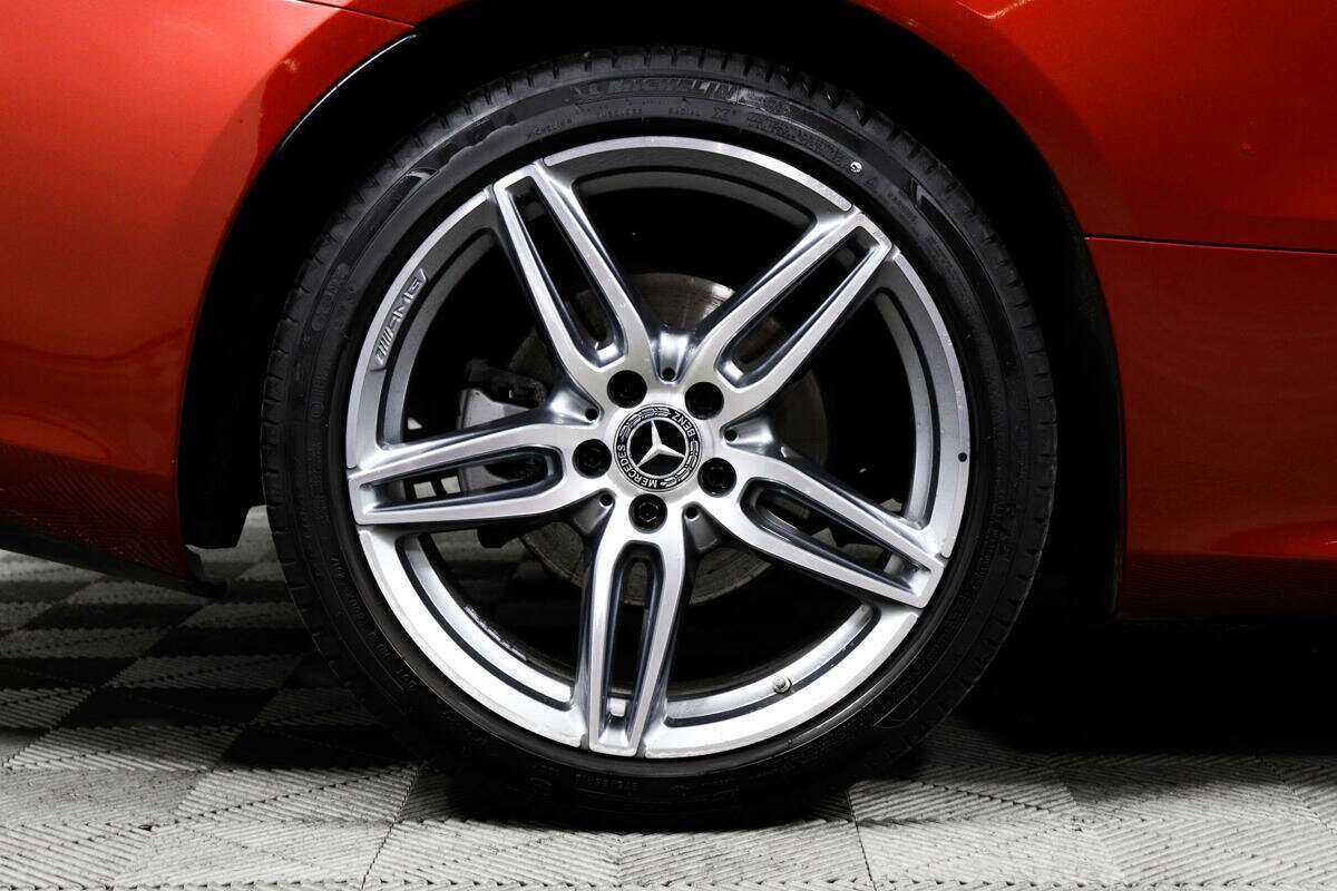 Mercedes-Benz E-Класс 2017 года с пробегом. Фото: #12