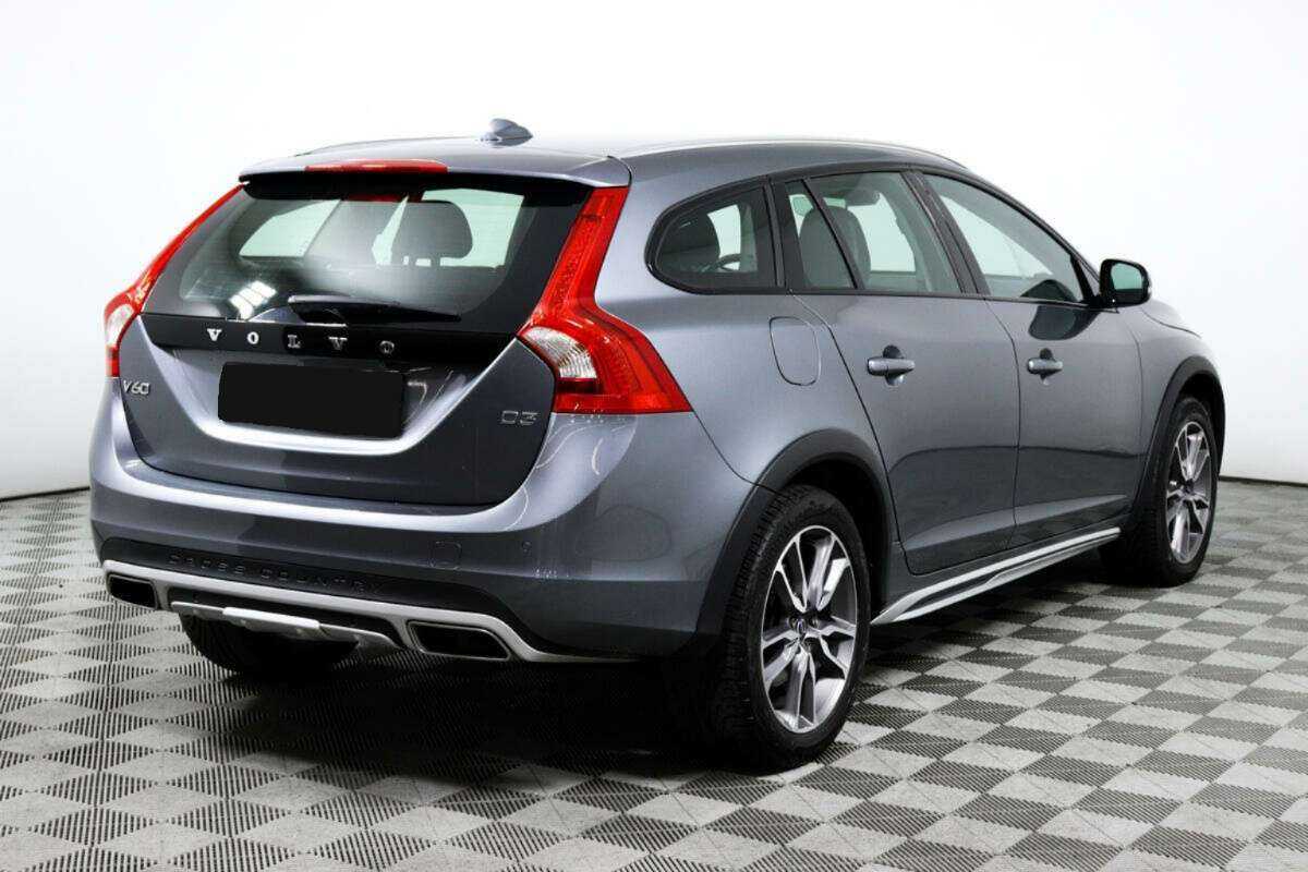 Volvo V60 Cross Country 2018 года с пробегом. Фото: #4