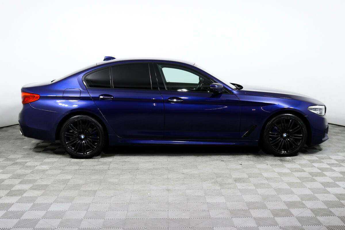 BMW 5 серии 2018 года с пробегом. Фото: #3