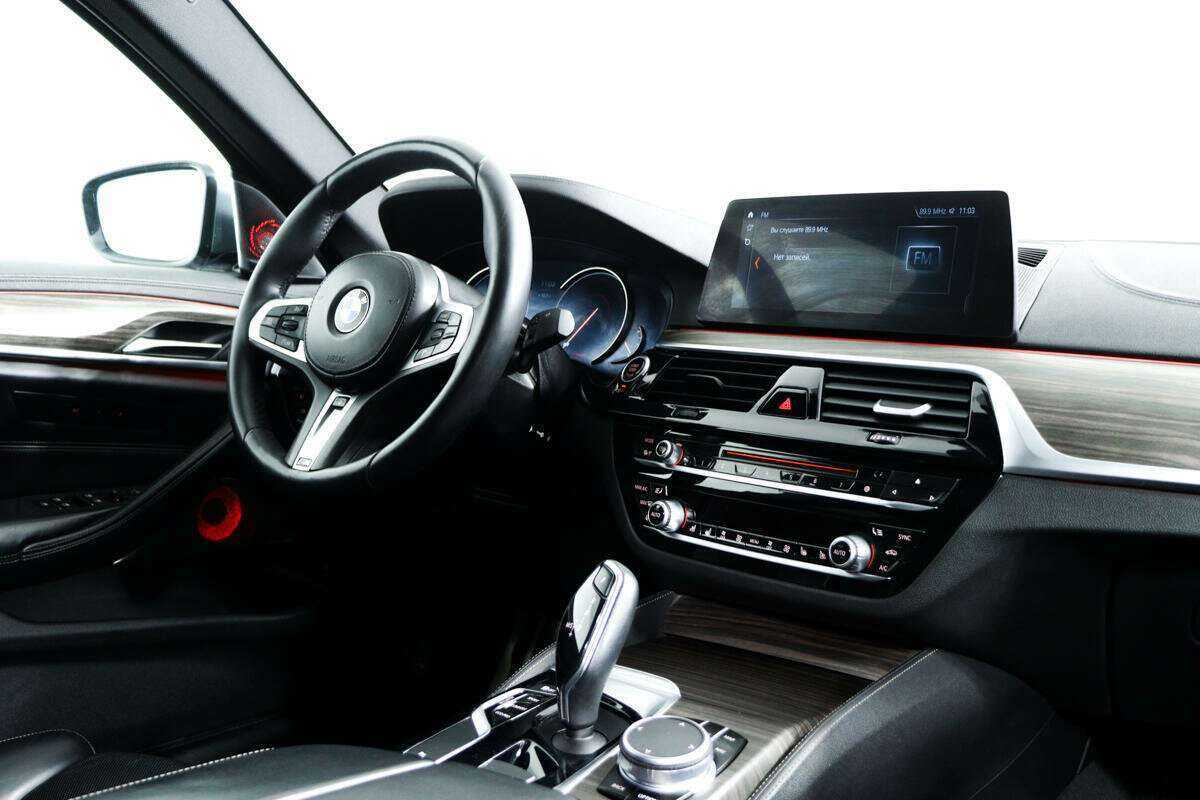 BMW 5 серии 2017 года с пробегом. Фото: #8