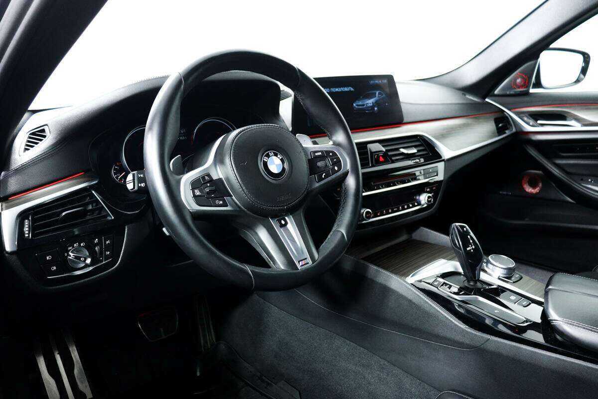 BMW 5 серии 2017 года с пробегом. Фото: #12