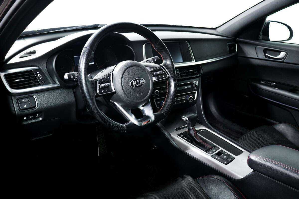 Kia Optima 2018 года с пробегом. Фото: #12