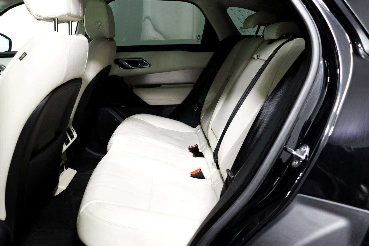 Land Rover Range Rover Velar 2017 года с пробегом. Фото: #10