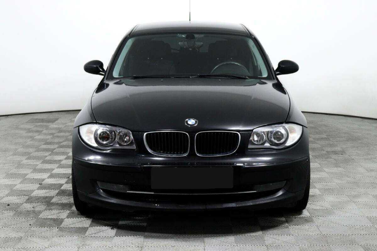 BMW 1 серии 2009 года с пробегом. Фото: #1