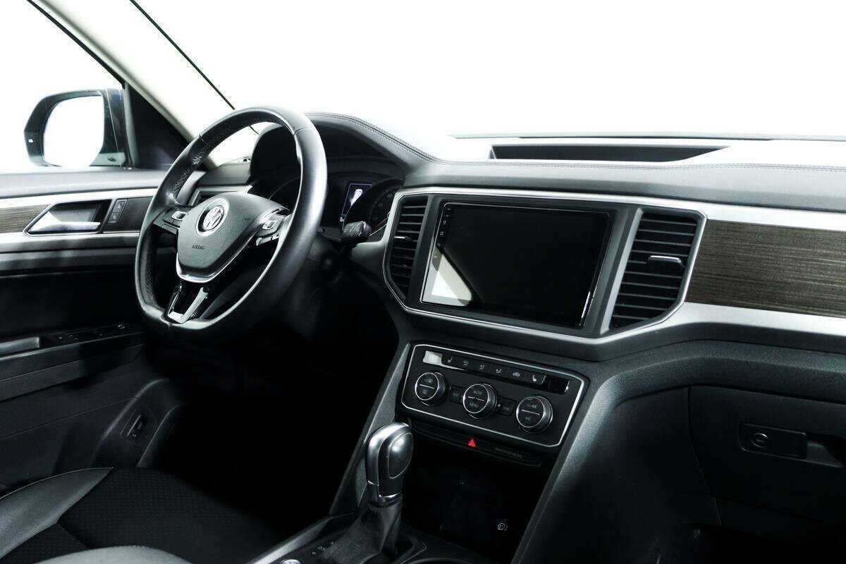 Volkswagen Teramont 2018 года с пробегом. Фото: #8