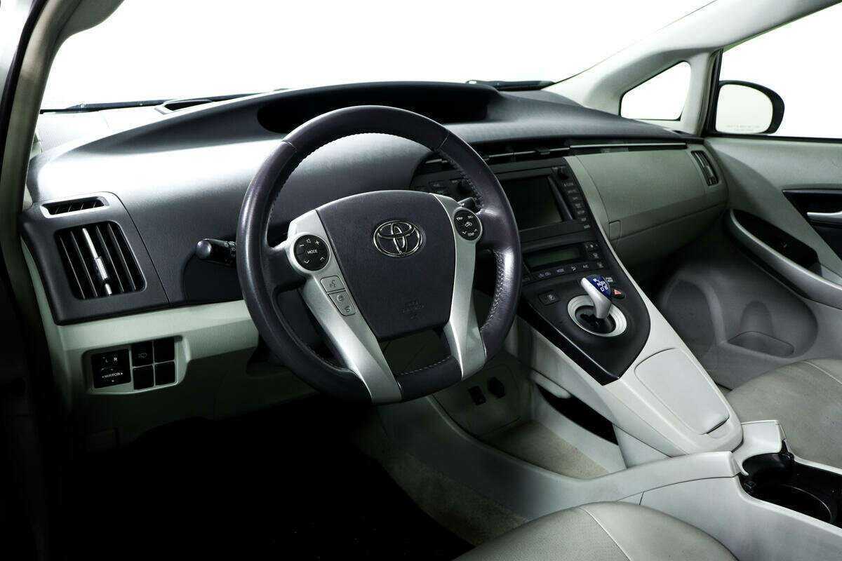 Toyota Prius 2009 года с пробегом. Фото: #12