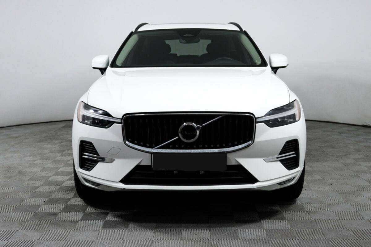 Volvo XC60 2022 года с пробегом. Фото: #1